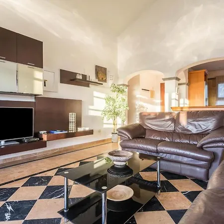 וילה Tania - Independiente Con Piscina Privada